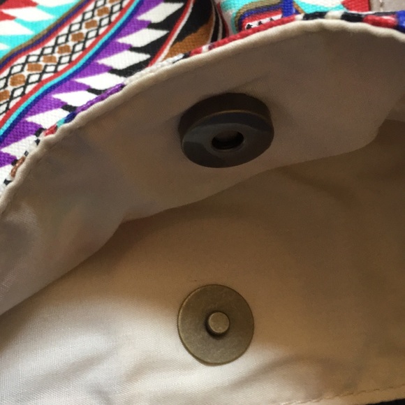 NWT Twig & Arrow Boho Crossbody tote - Picture 5 of 5
